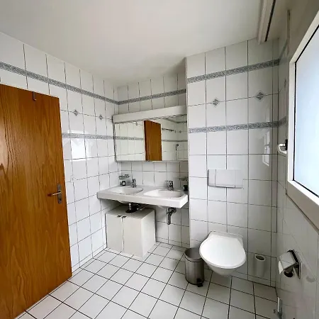 Charming Fully Furnished In The Center Of ブリーク