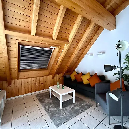 Charming Fully Furnished In The Center Of בריג