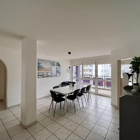 דירה Charming Fully Furnished In The Center Of בריג