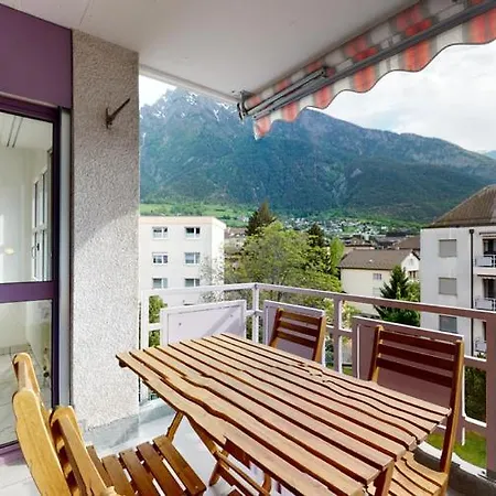 דירה Charming Fully Furnished In The Center Of בריג
