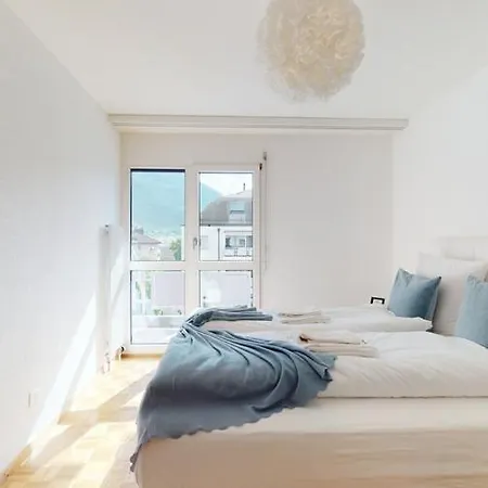 Charming Fully Furnished In The Center Of 公寓 布里格
