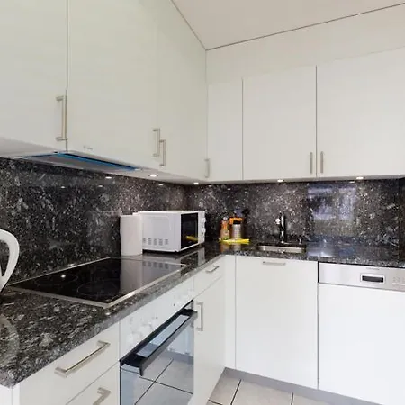 Charming Fully Furnished In The Center Of 公寓